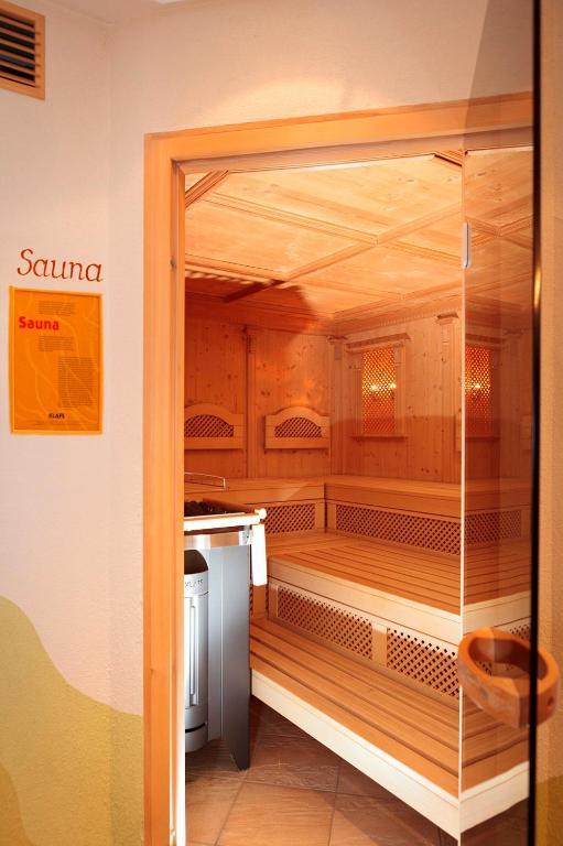 Landhaus Engadin ナウダース エクステリア 写真