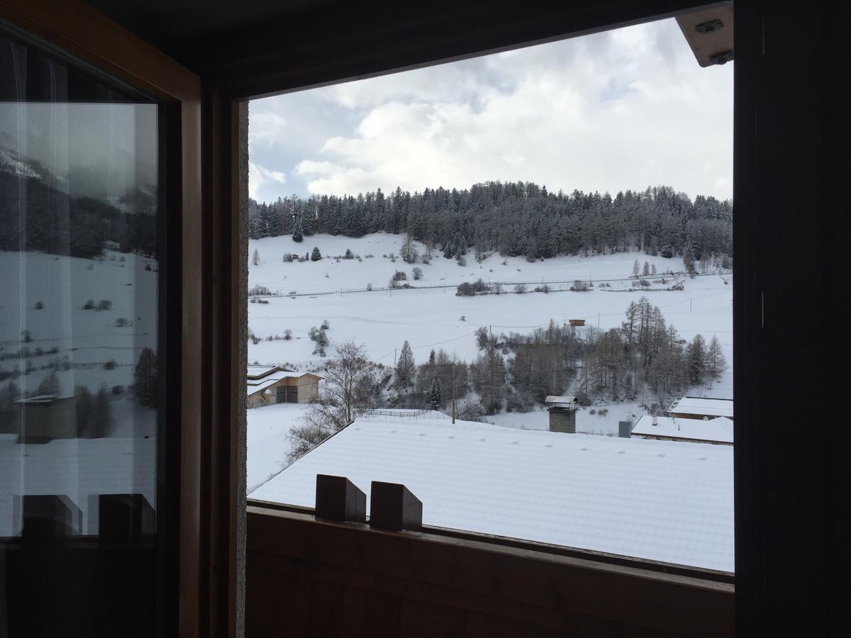 Landhaus Engadin ナウダース エクステリア 写真