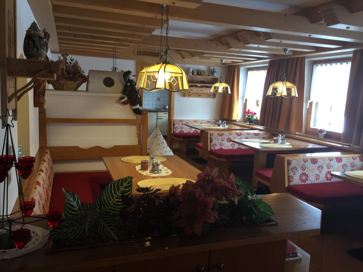 Landhaus Engadin ナウダース エクステリア 写真