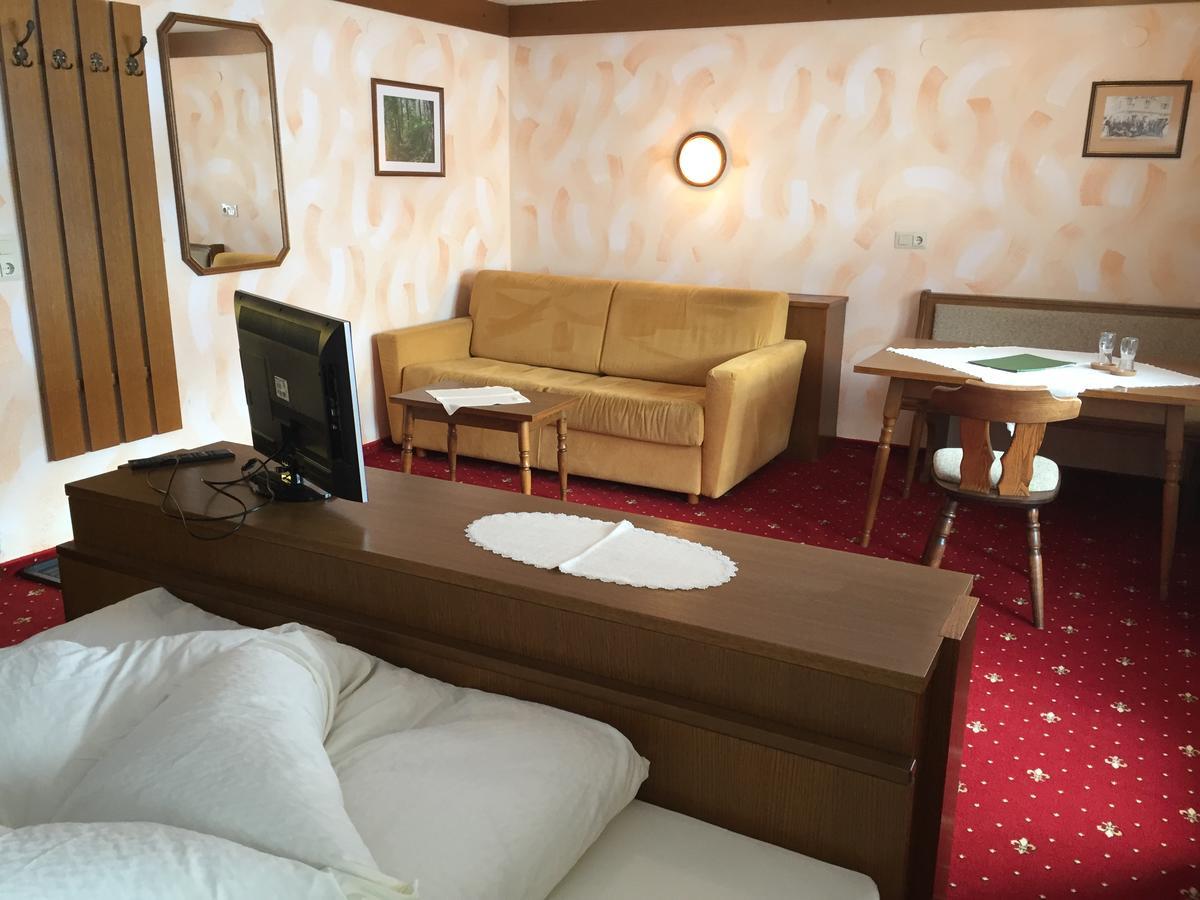 Landhaus Engadin ナウダース エクステリア 写真